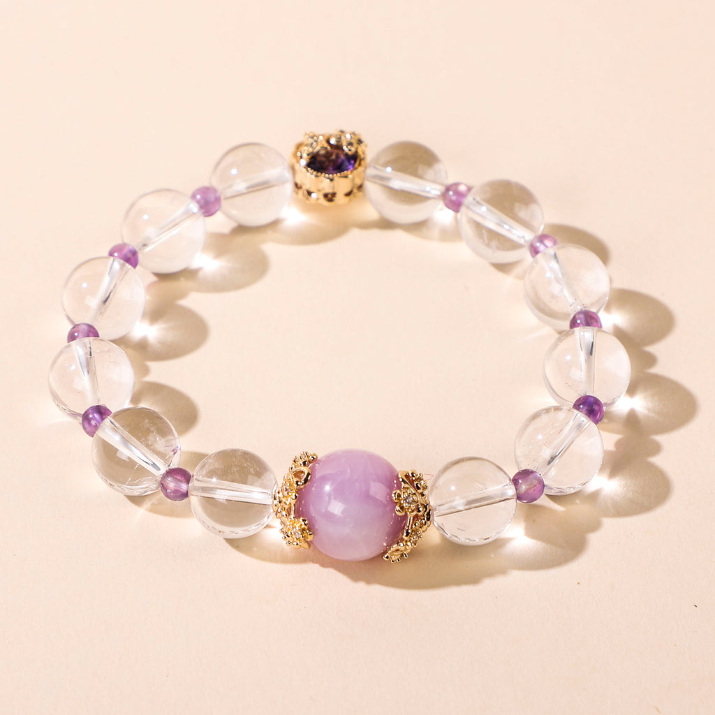 Crystal bead bracelet with a palace-style pattern