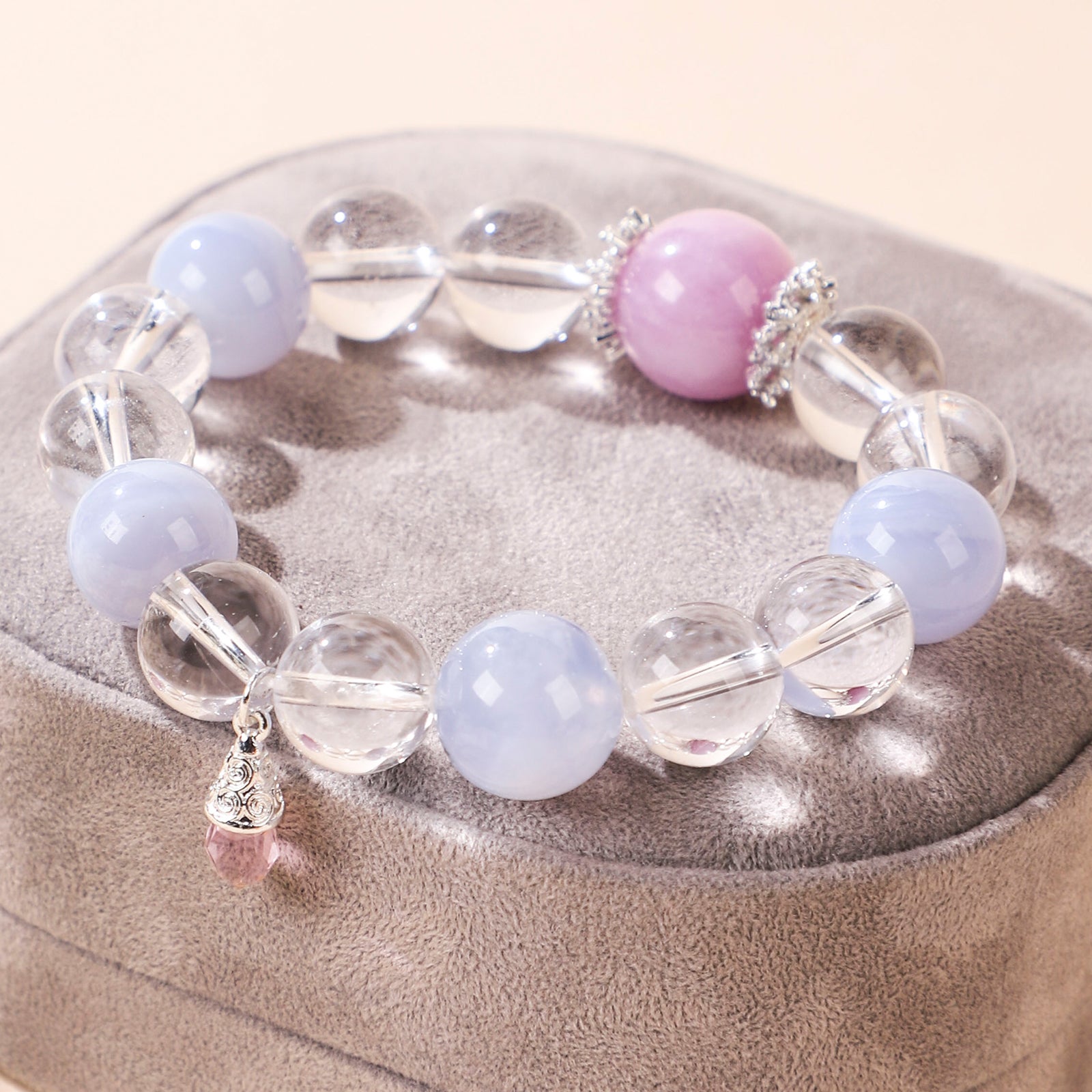 Palace-style crystal bracelet
